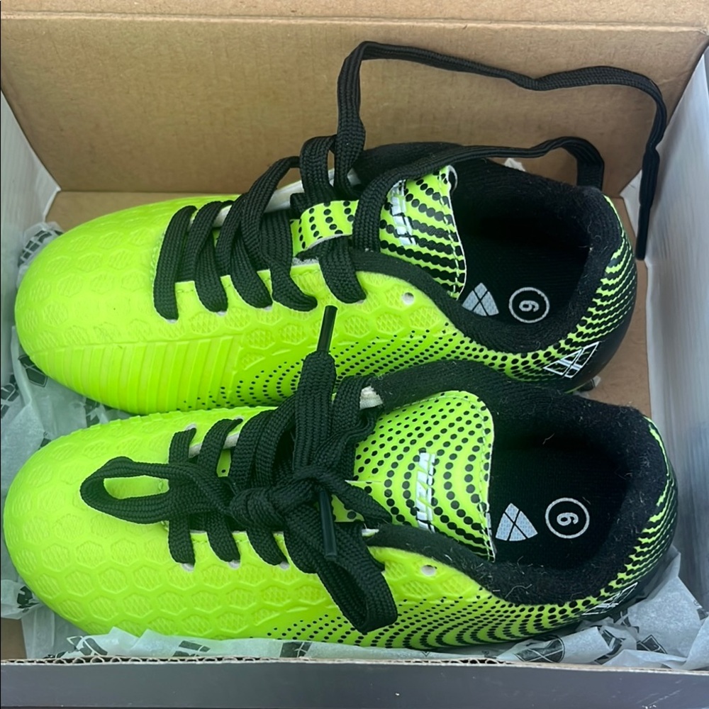 Kids Neon Green Soccer Cleats